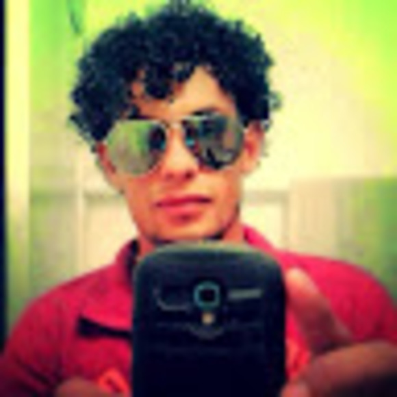 Meet your Posher, Luis - Picture 1 of 1